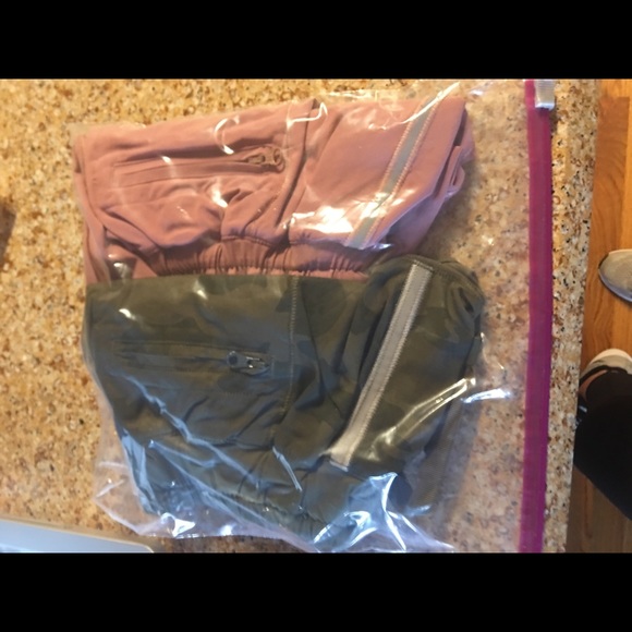 Shipped package for @mmaaryy6 - Picture 2 of 4